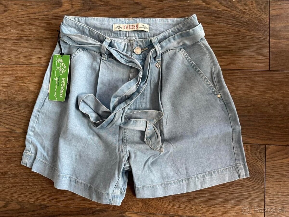 Šortky Guess