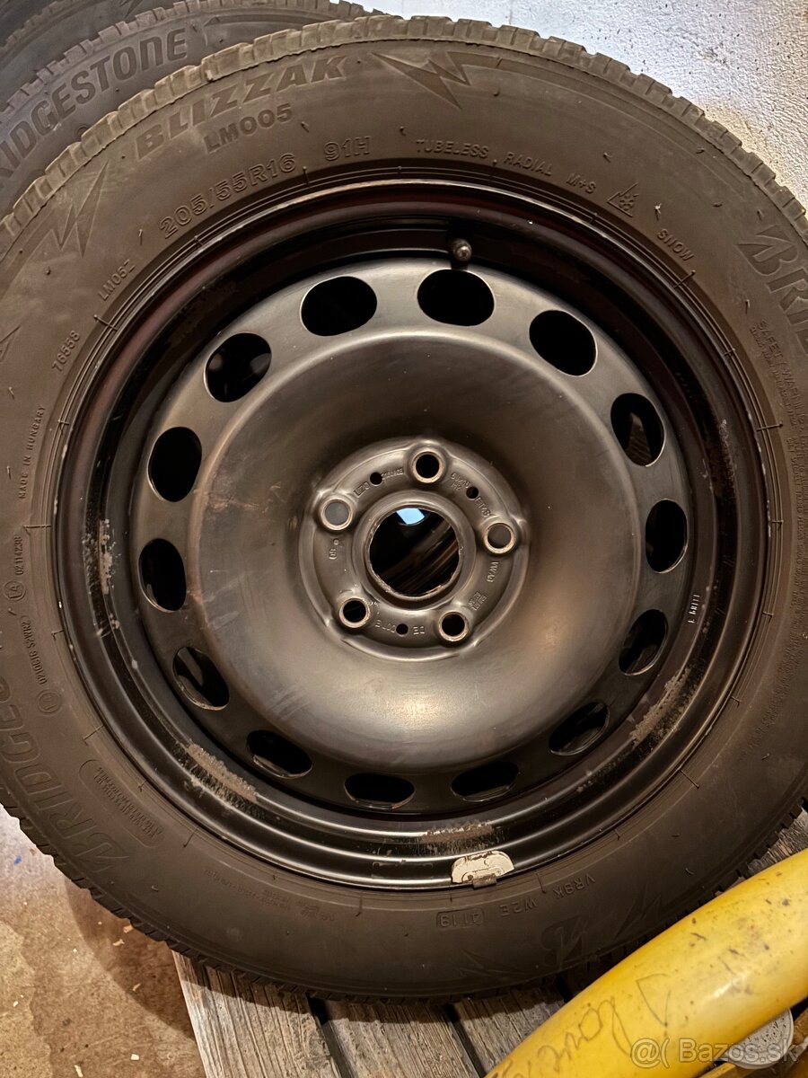 Zimné kolesá R16 – plechové disky + pneumatiky Bridgestone