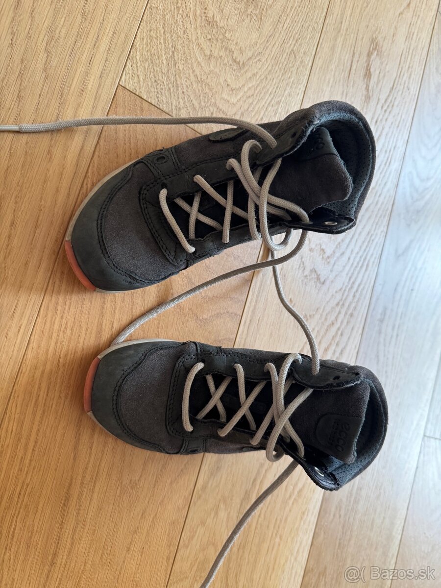kotnikove goratex sportove tenisky Ecco v.28