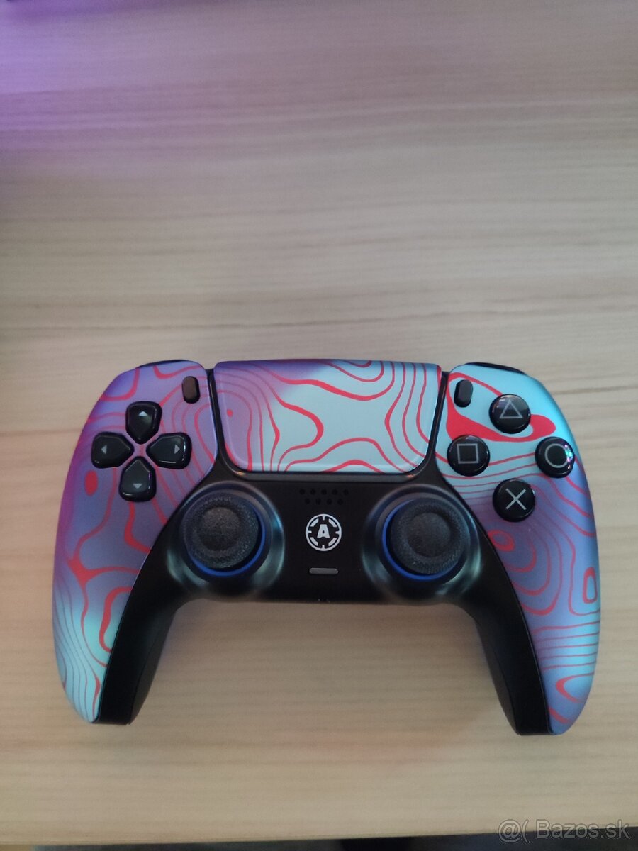 PS5 ovládač Aim