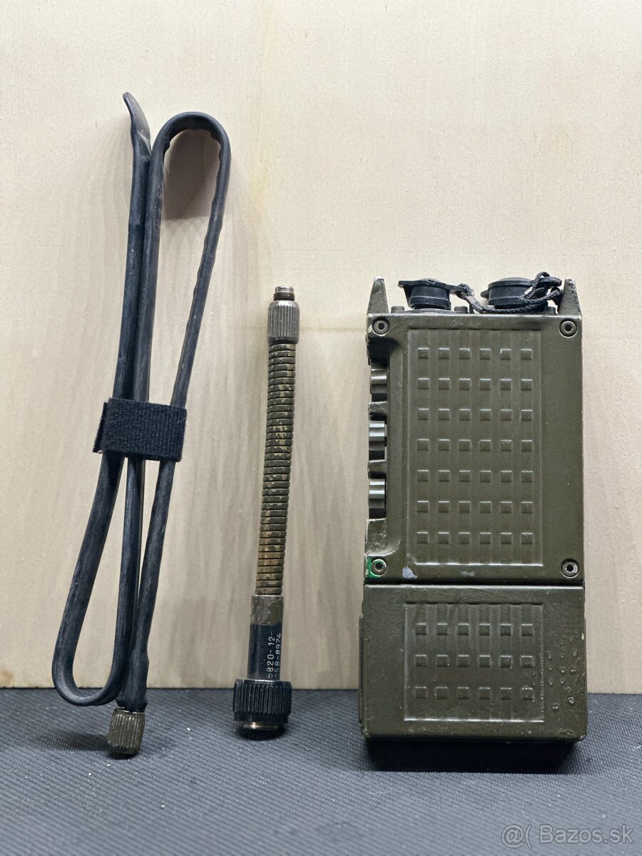 Sender Empfänger SEM 52 A rádiostanica