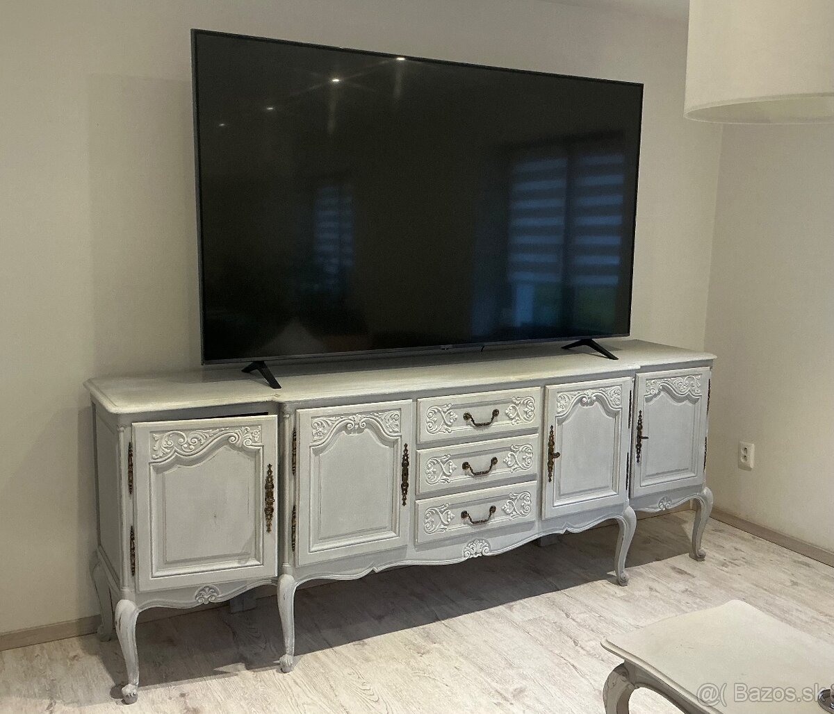 Komoda starožitná masívna