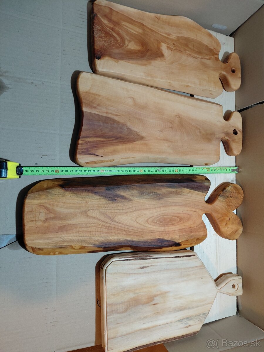 Slivkové dosky na krájanie