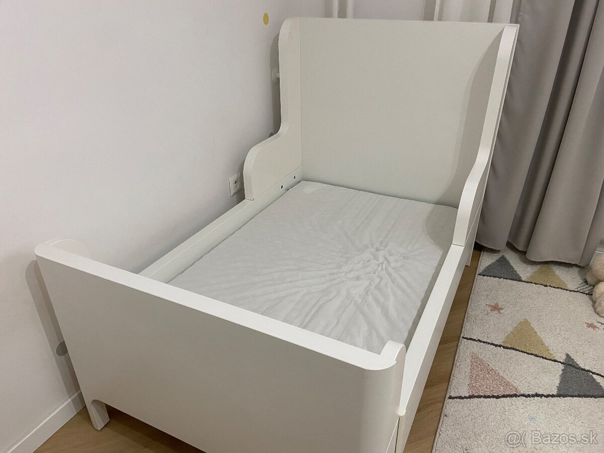Rastúca biela Ikea posteľ- aktuálne