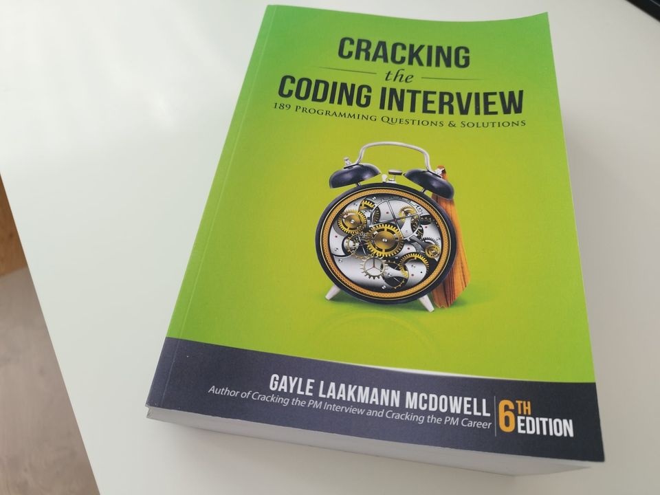 Kniha Cracking the coding interview