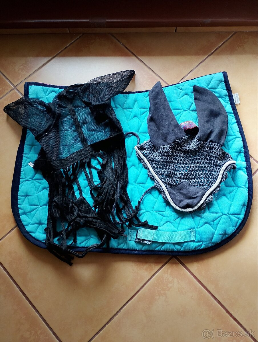 Predám podsedlovku, ušaňu, masku proti hmyzu.