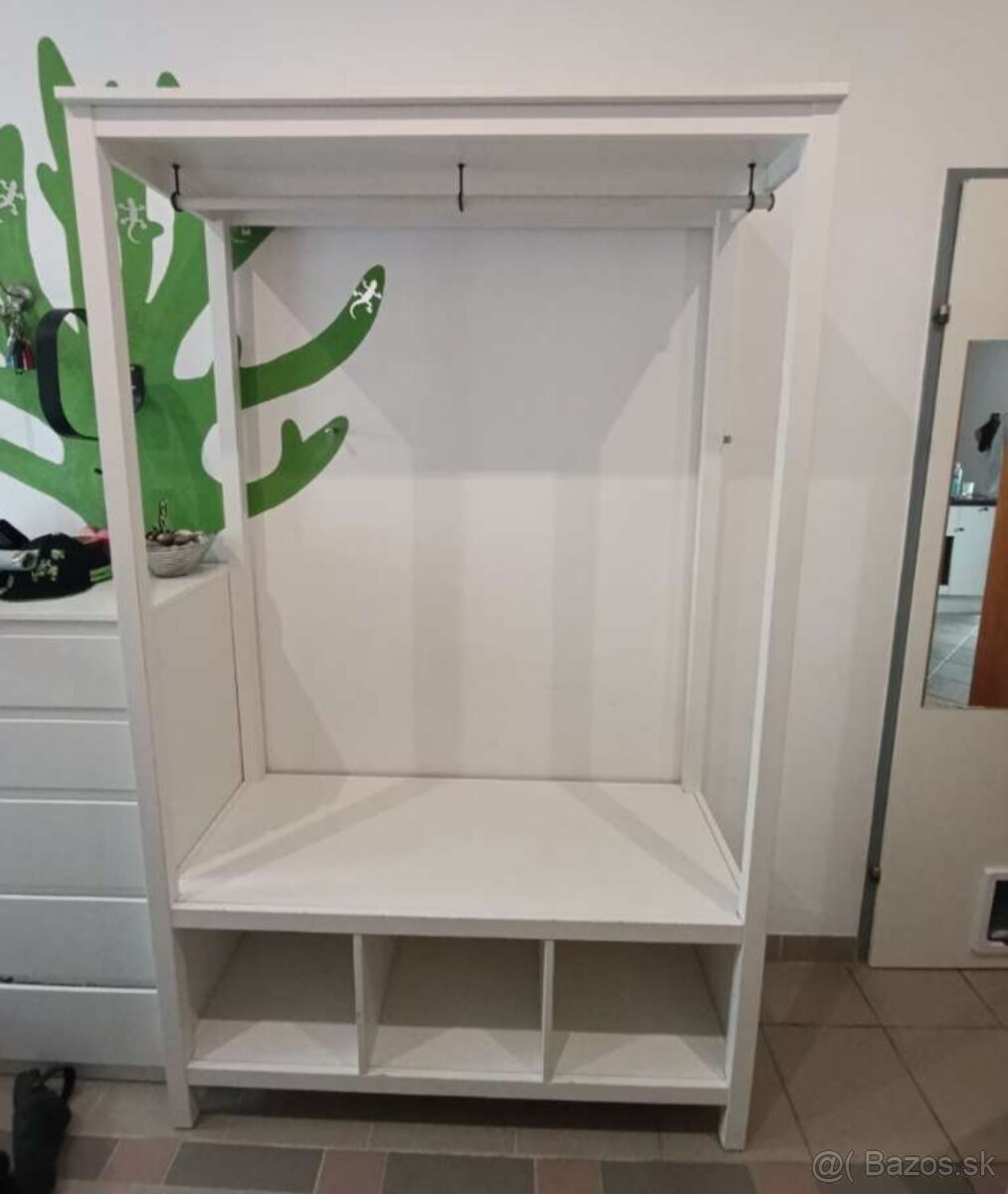 Chodbova zostava Hemnes IKEA