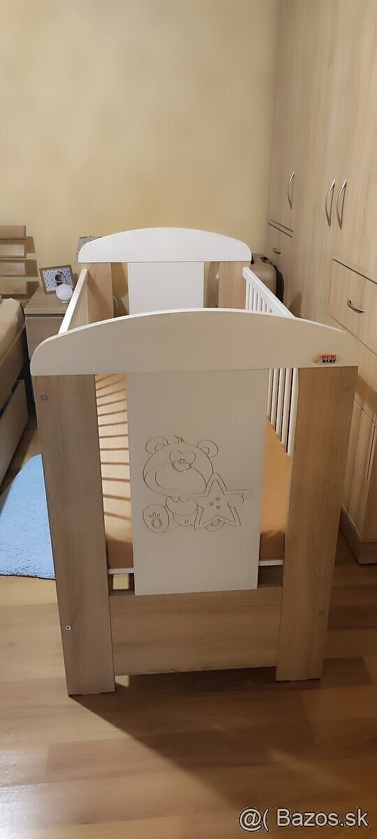 Detská postieľka značky New Baby