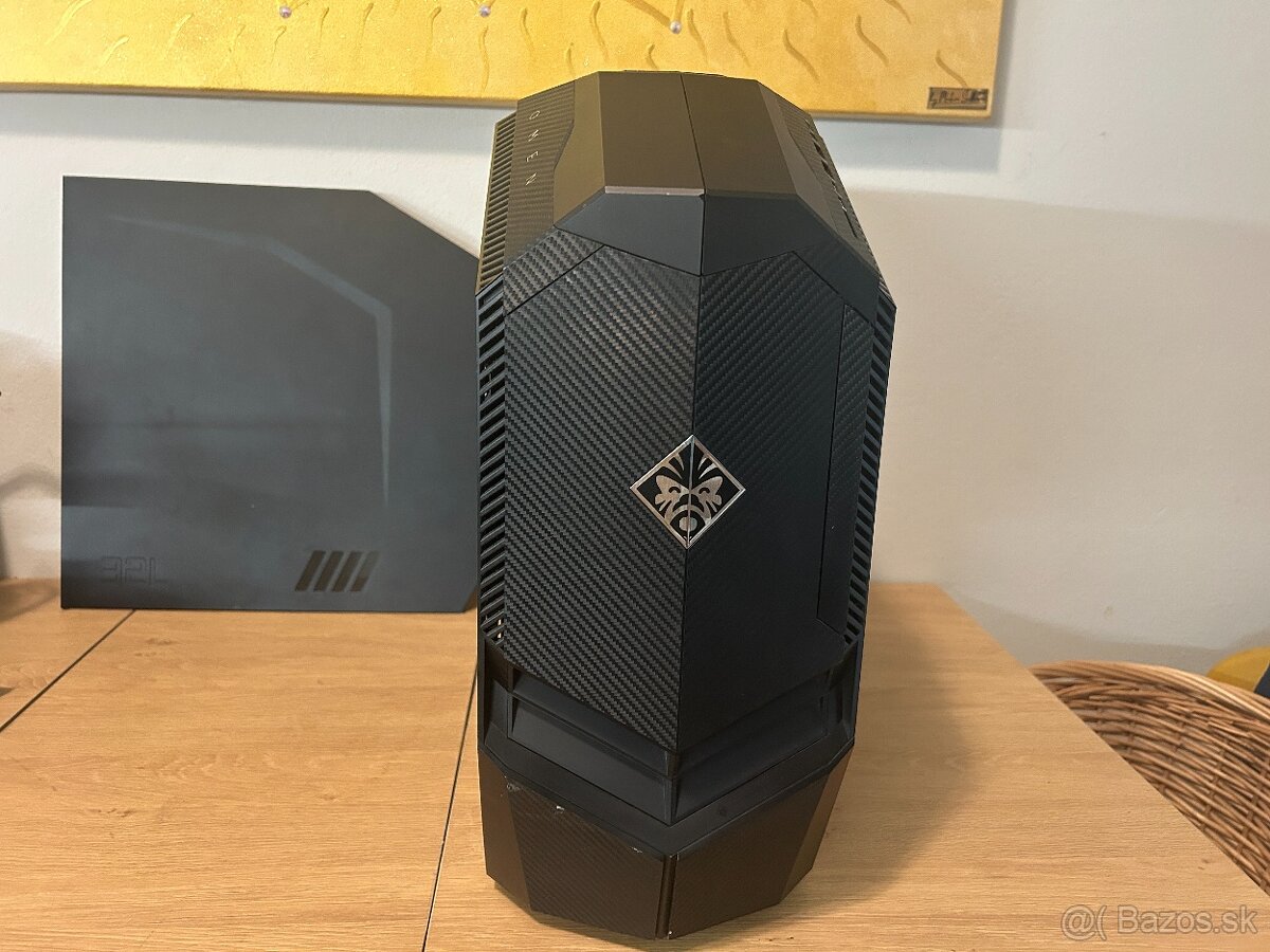 OMEN by HP 880-109nc Herný počítač