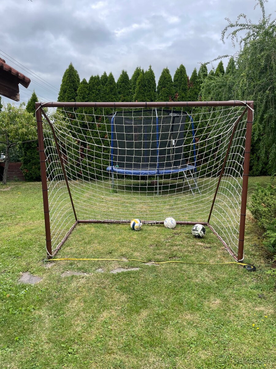 Futbalová brána železná