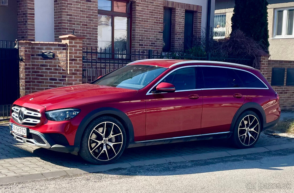 Mercedes E All terrain 400D v perfektnom stave
