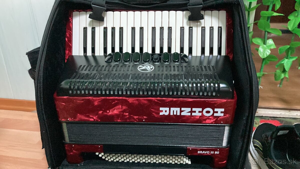 Hohner bravo 3 80 bas top stav