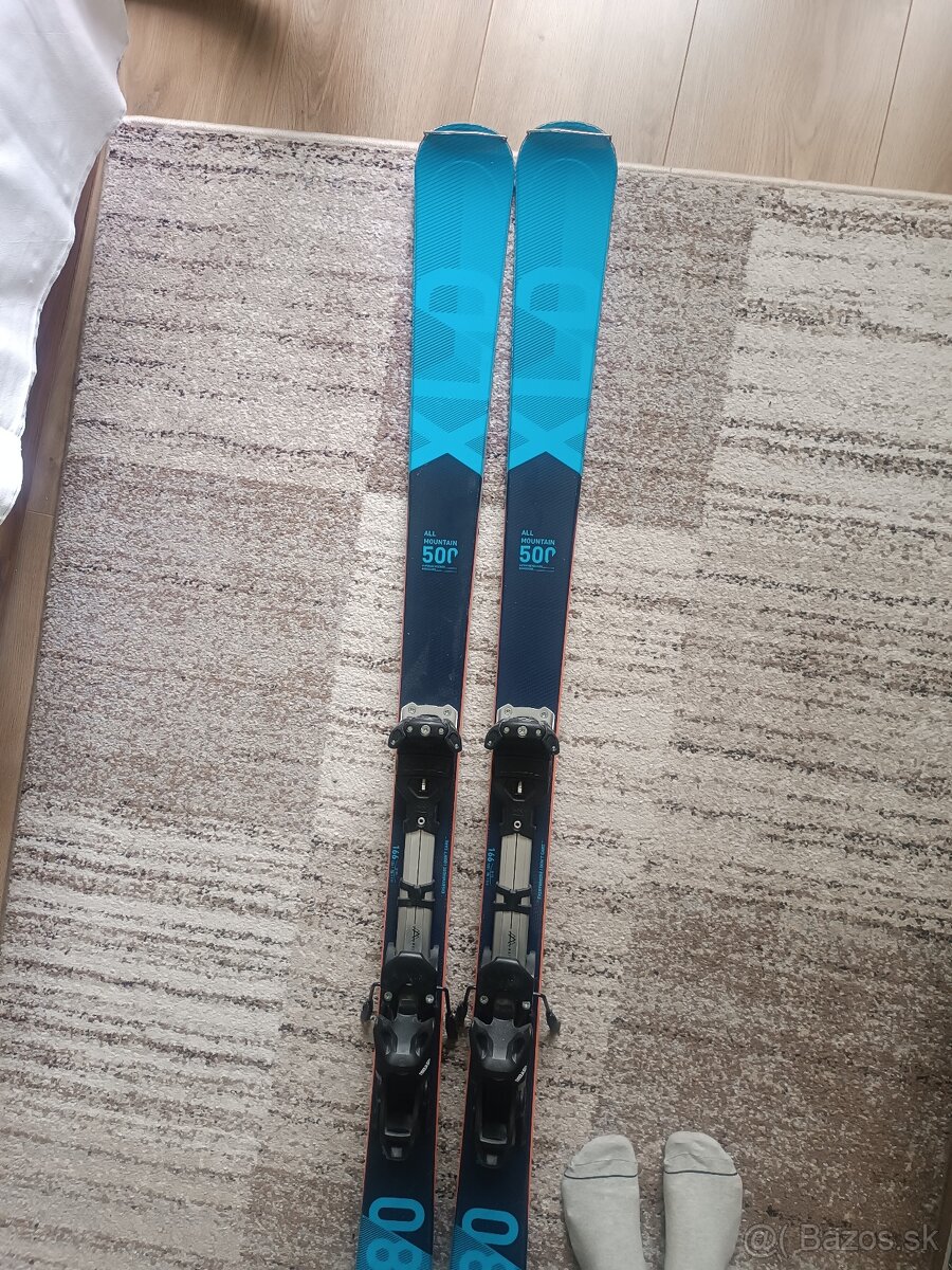 Wedze XLD 500 RT a lyžiarky FR500 Flex100
