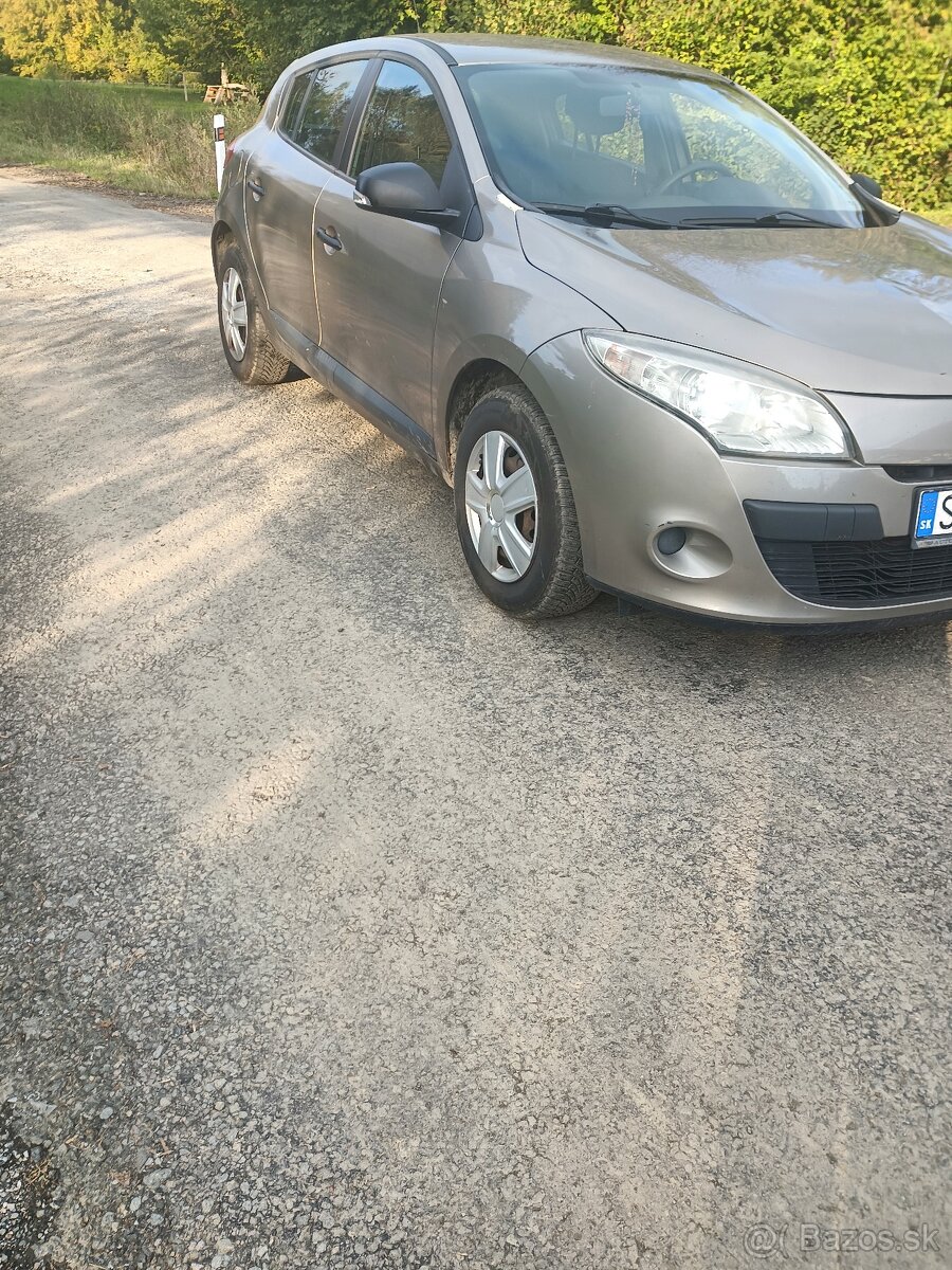 Renault Megane 3 1,6 74 kw benzin