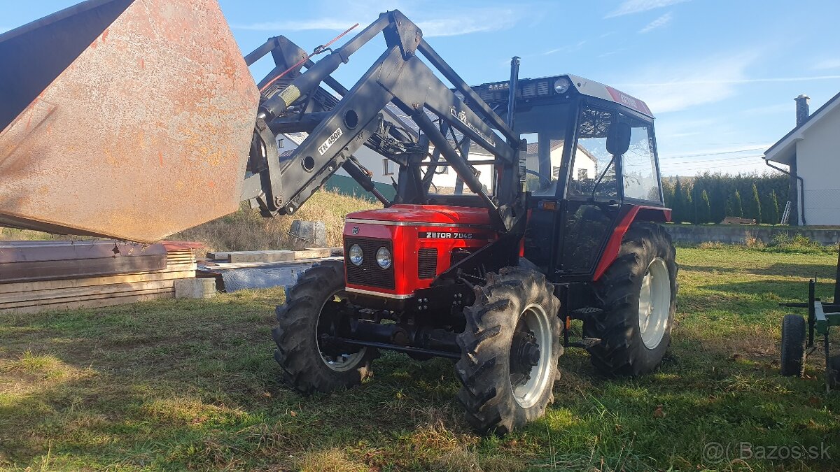 Zetor 7045 s nakladacom
