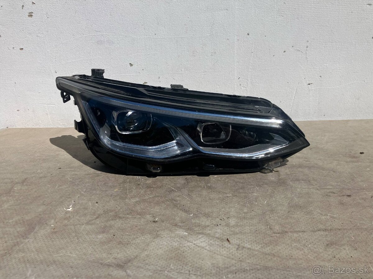 VW GOLF 8 VIII 2020- PRAVÉ PREDNÉ SVETLO IQ LIGHT