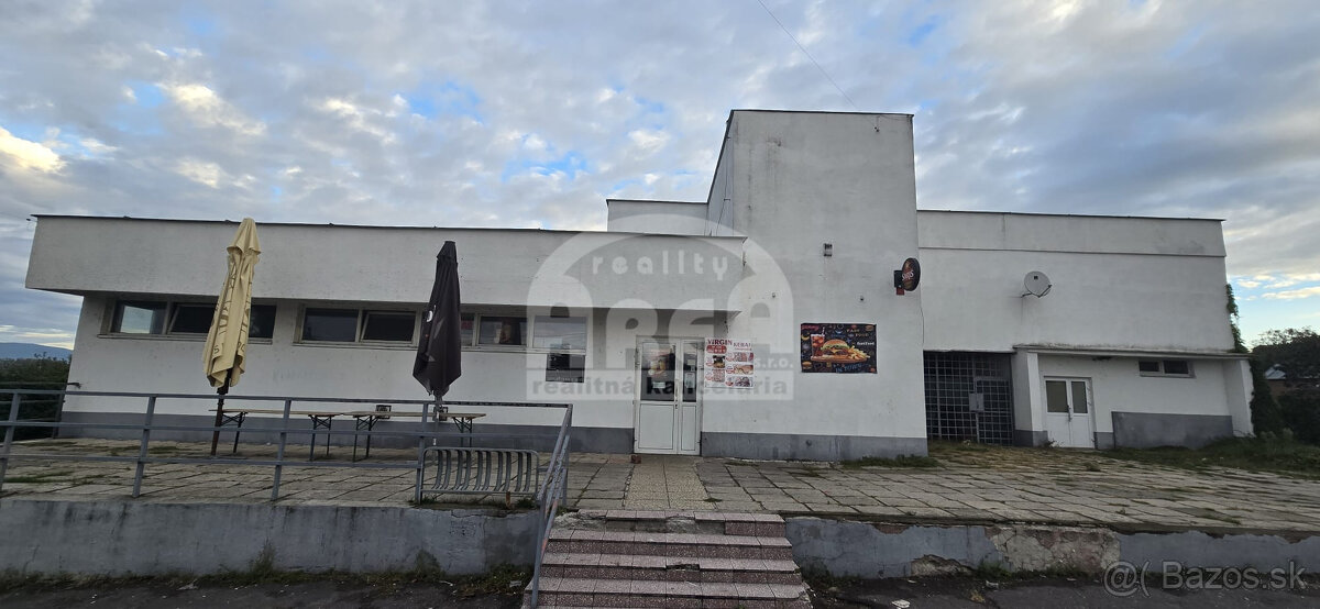 Obchodné centrum v obci Trhovište