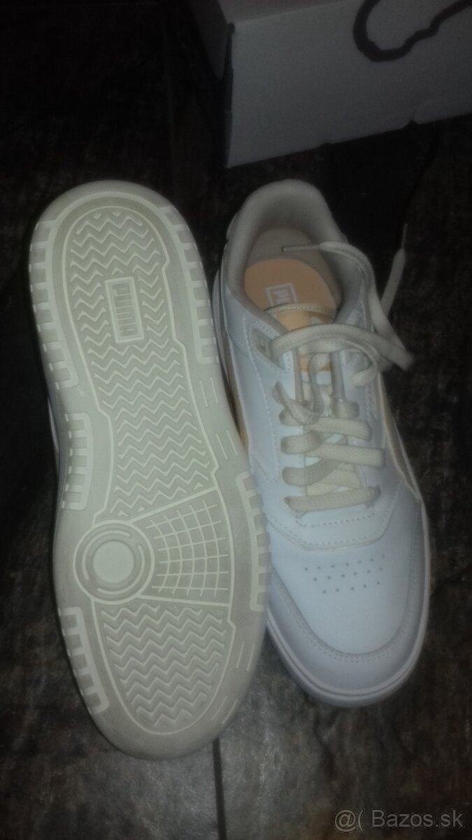 Sneaker PUMA Velk.39 NOVÉ