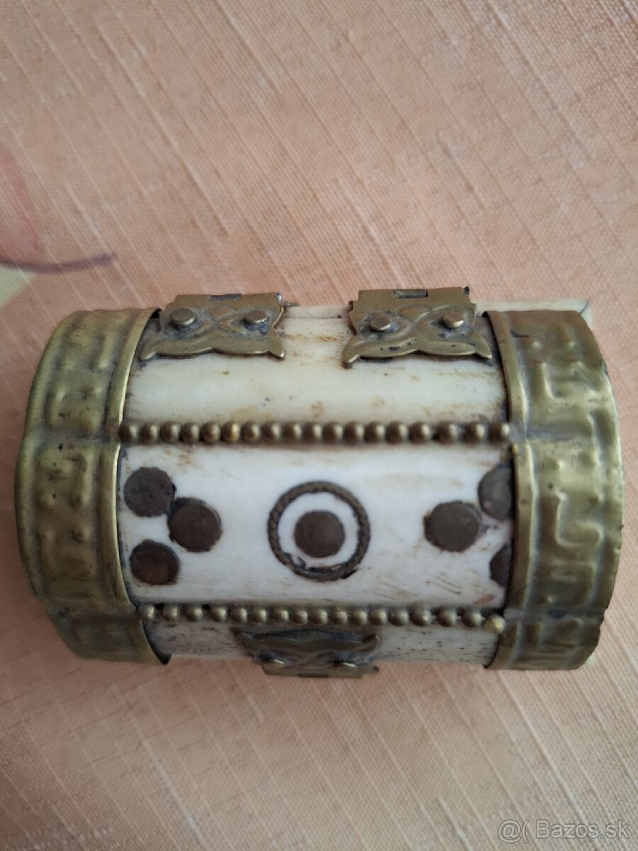 RETRO-ŠPERKOVNICA ZO SLONOVINY