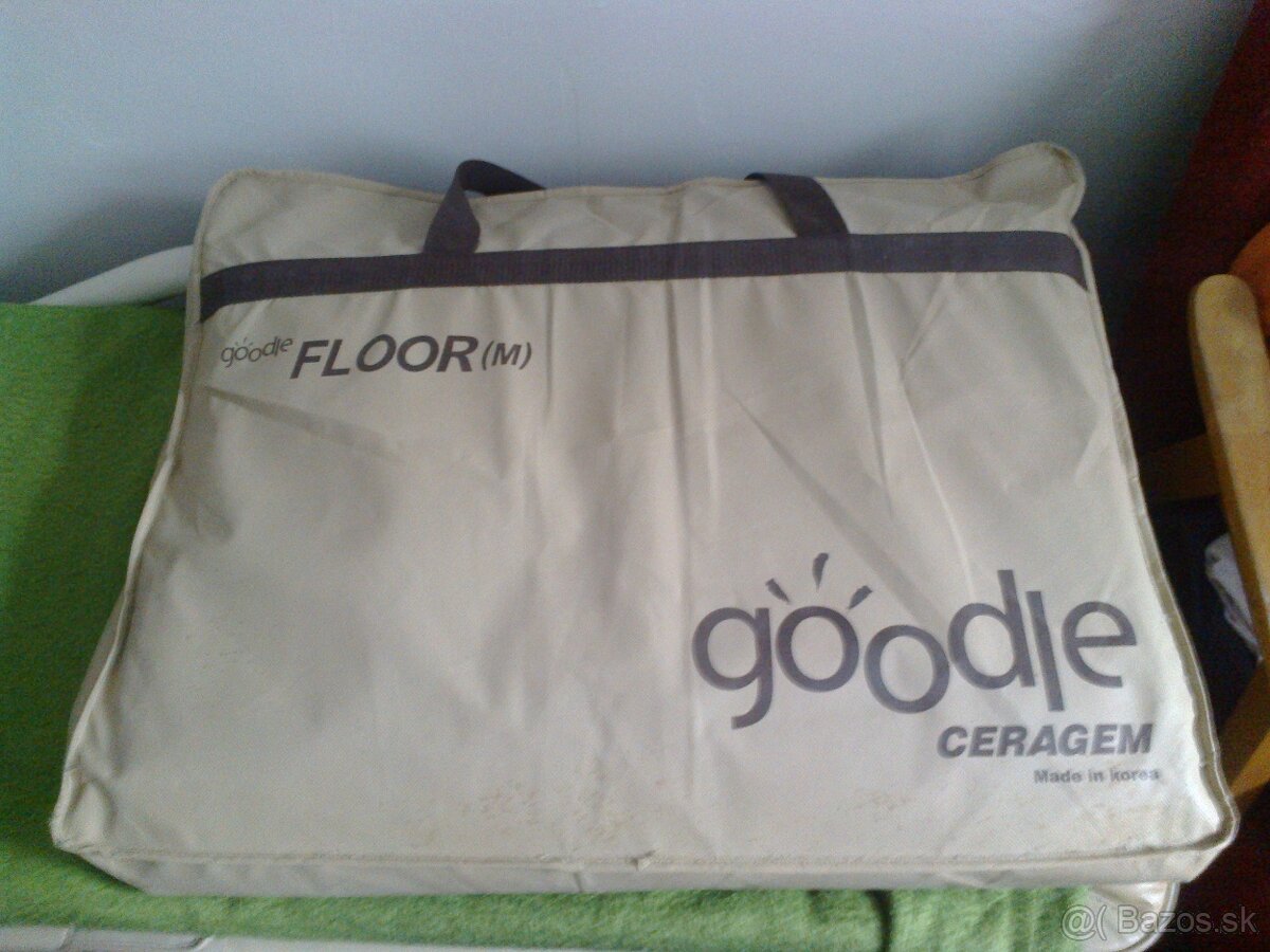 masážne ležadlo Ceragem