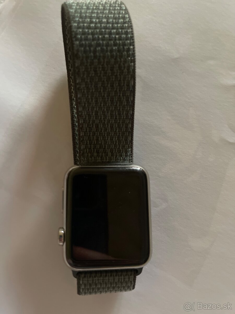 Apple Watch Series 3 – 42mm – Nerezová oceľ