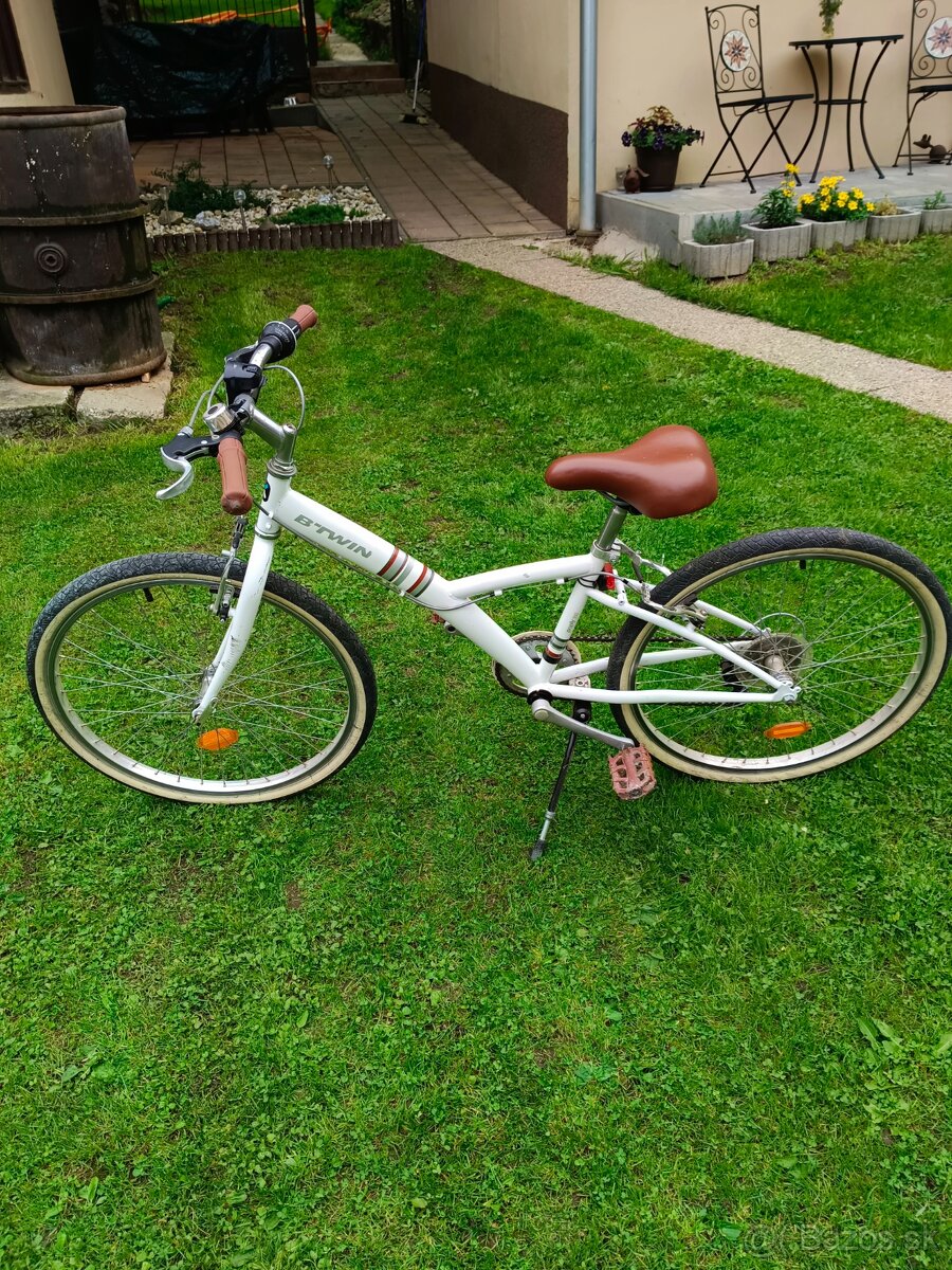 Dievčenský bicykel