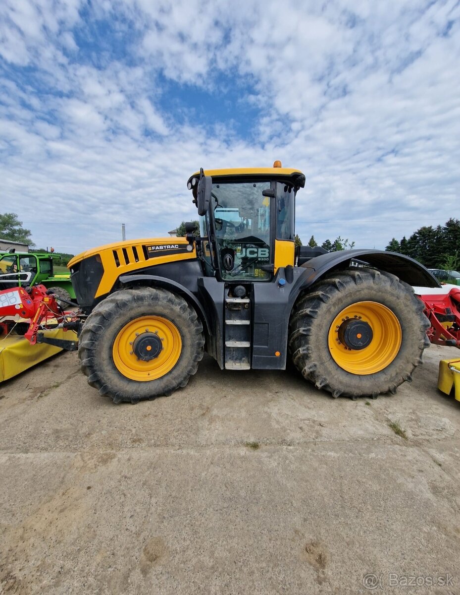 Fastrac JCB 8330