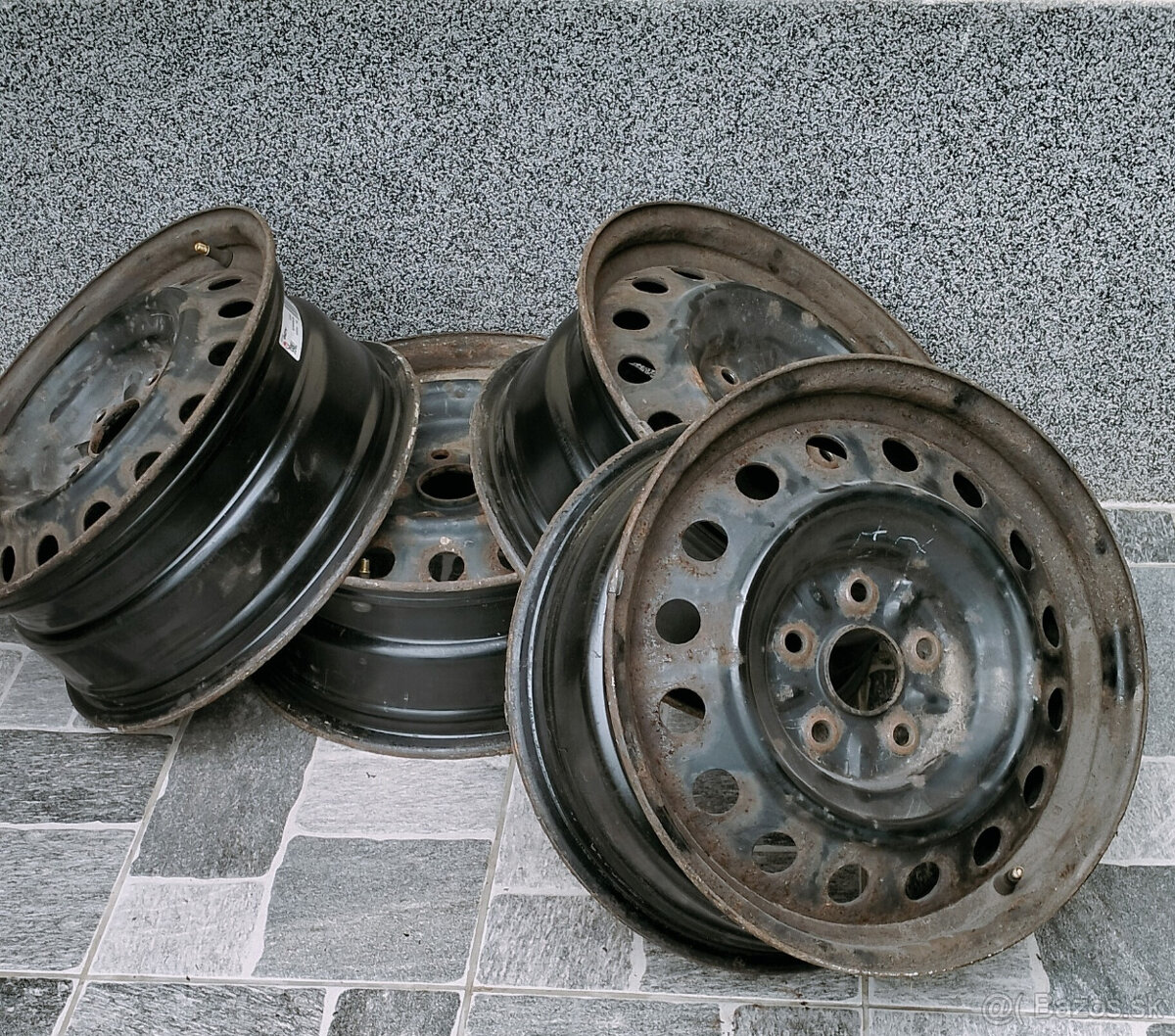 Plechové disky 5x114,3 R16 na Toyota Auris, Nissan, Kia...