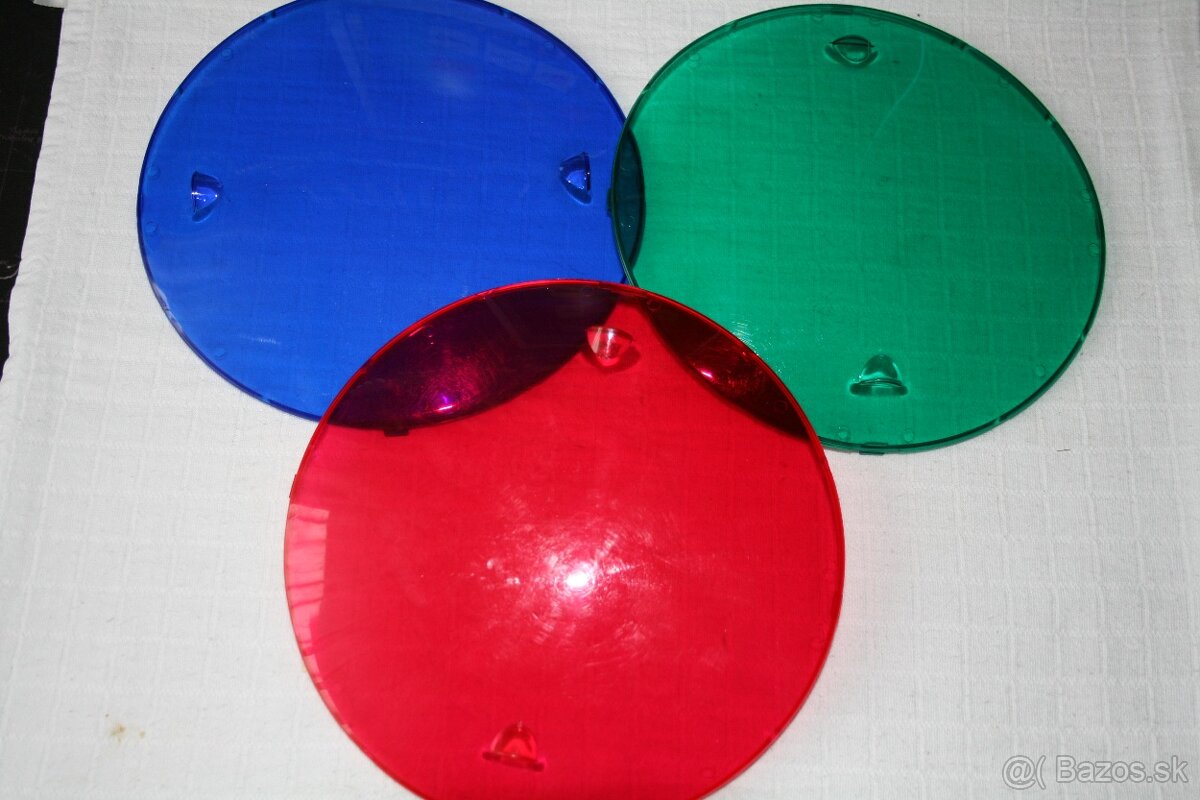 3 farebné filtre