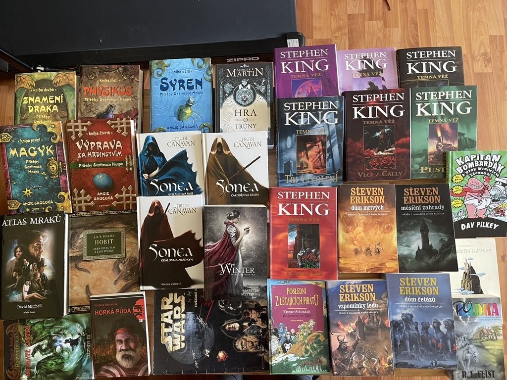 Malaz,Star Wars,Krvavé ostří,Feist,gamebooky,Série Temná věž