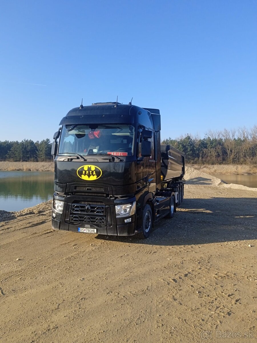 Postupim leasing na Renault T520