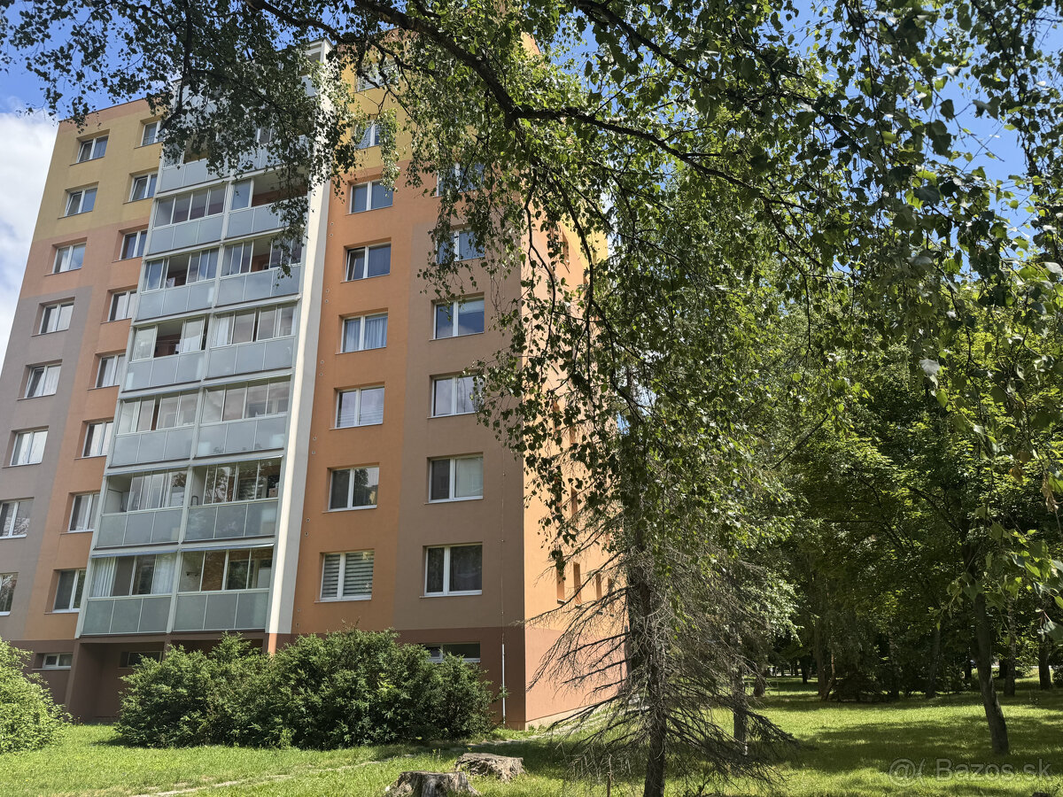 Prenájom bytu, 4 - izbový, zariadený, ul. Partizánska, Popra