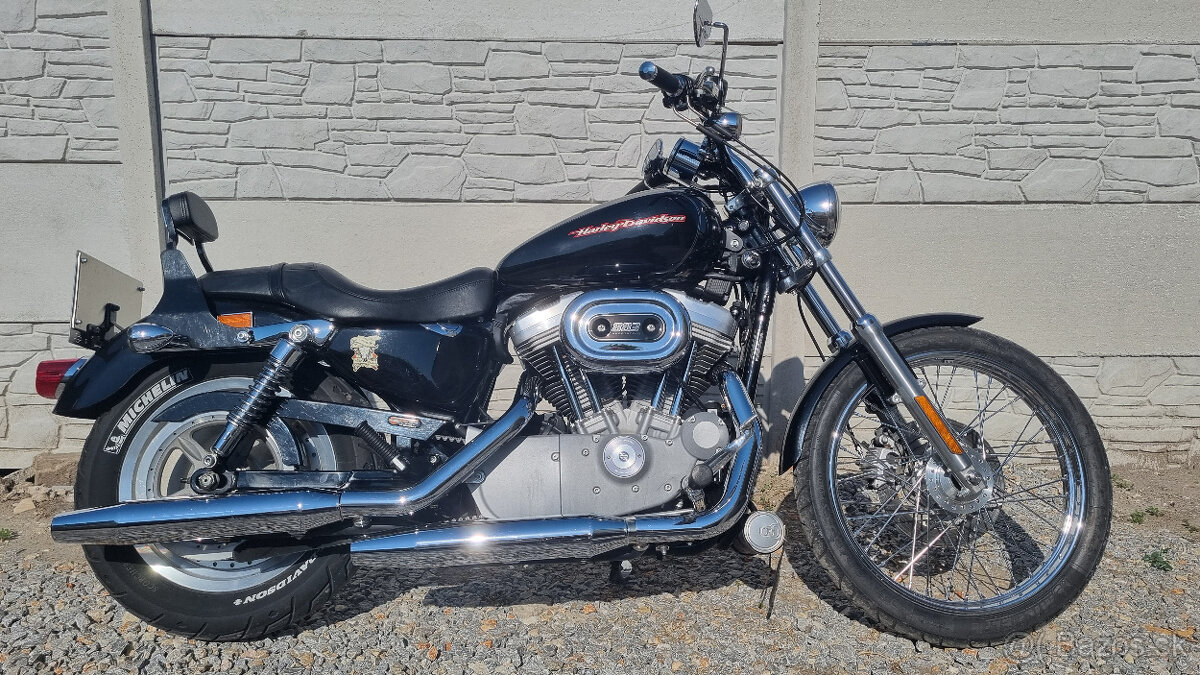Harley-Davidson Sportster 883