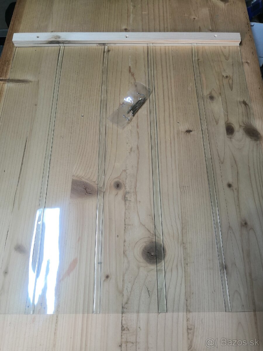 PVC záves na psiu búdu