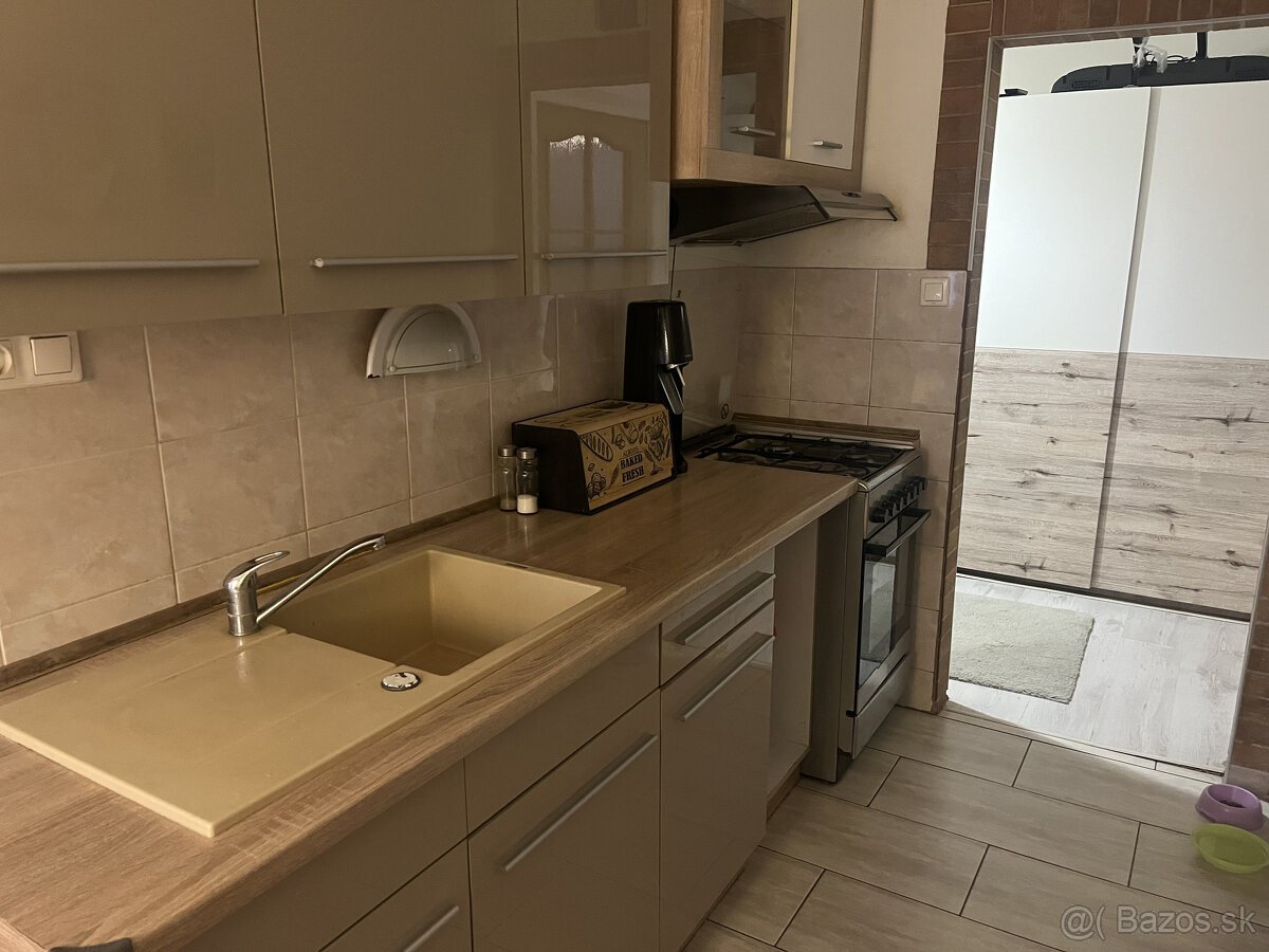 Na predaj útulný 2,5 izbový byt v Dunajskej Strede v centre