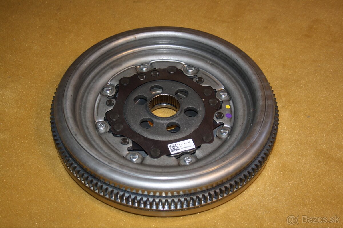 DSG dvojhmotný zotrvačník LUK 415074409 6 stup.