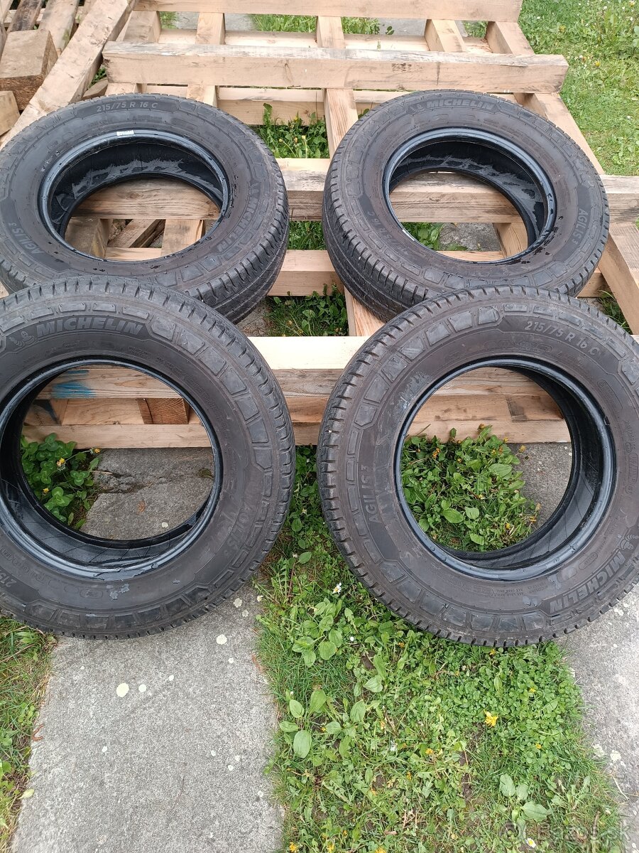 Michelin Agilis 3 215/75 R 16 C 116/114R