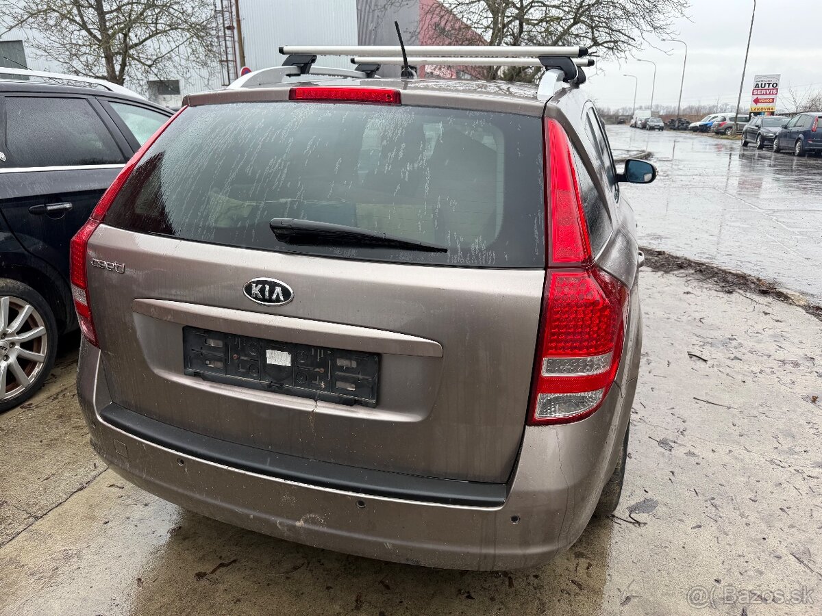 Rozpredam Kia Ceed Combi 1.4 G4FA facelift