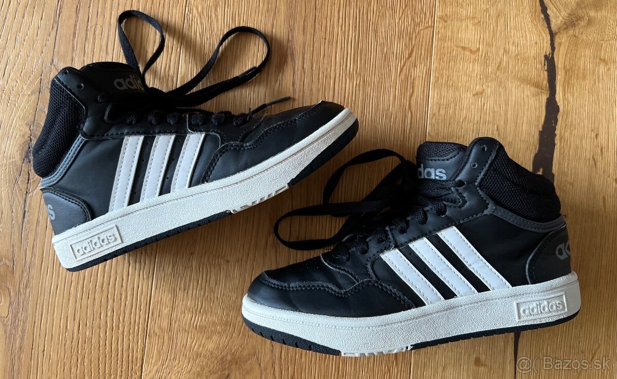 Čierne vyššie tenisky Adidas č. 32