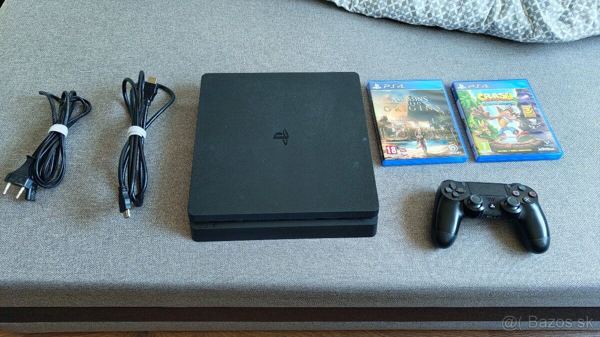 Predam tuto hernu konzolu PS4 Slim