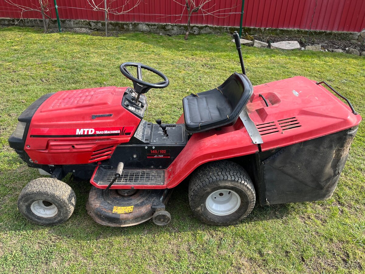 Traktorová kosačka MTD