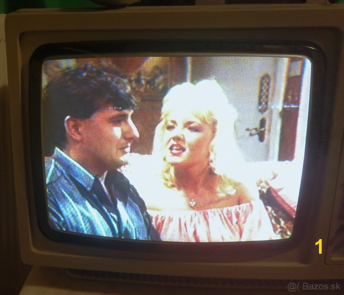 PREDÁM VZÁCNY TV TESLA MÁNES COLOR 2 KUSY
