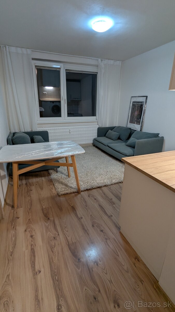 Predaj Holic, 2izb byt (dvojgarzonka) 38m2