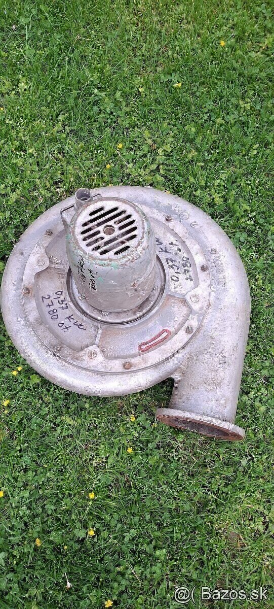 Predam tovarenske odsávanie slimak, motor 0,37 kw, 2870 ot.,