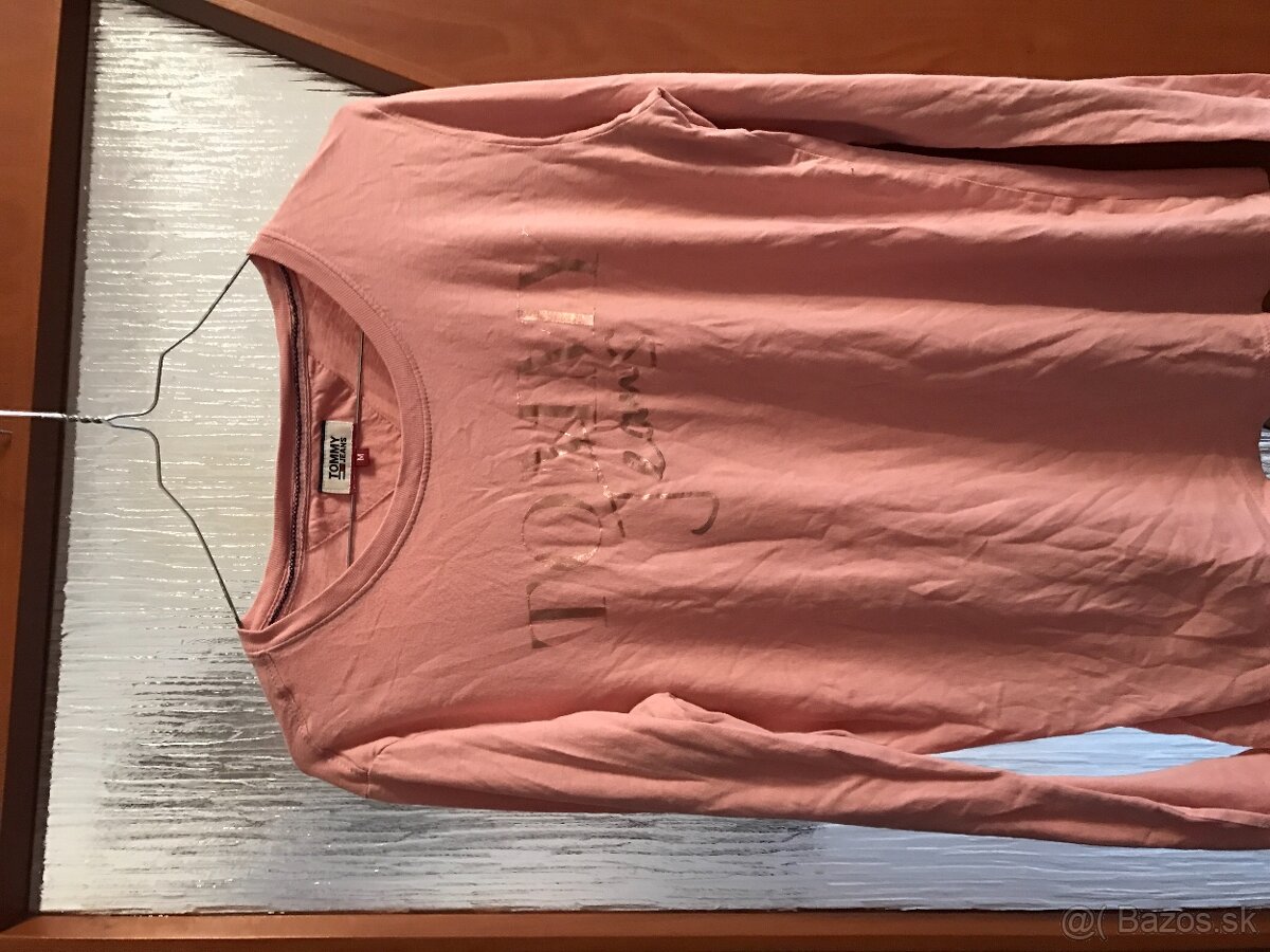 TOMMY HILFIGER originál pudrove damske tricko S/M