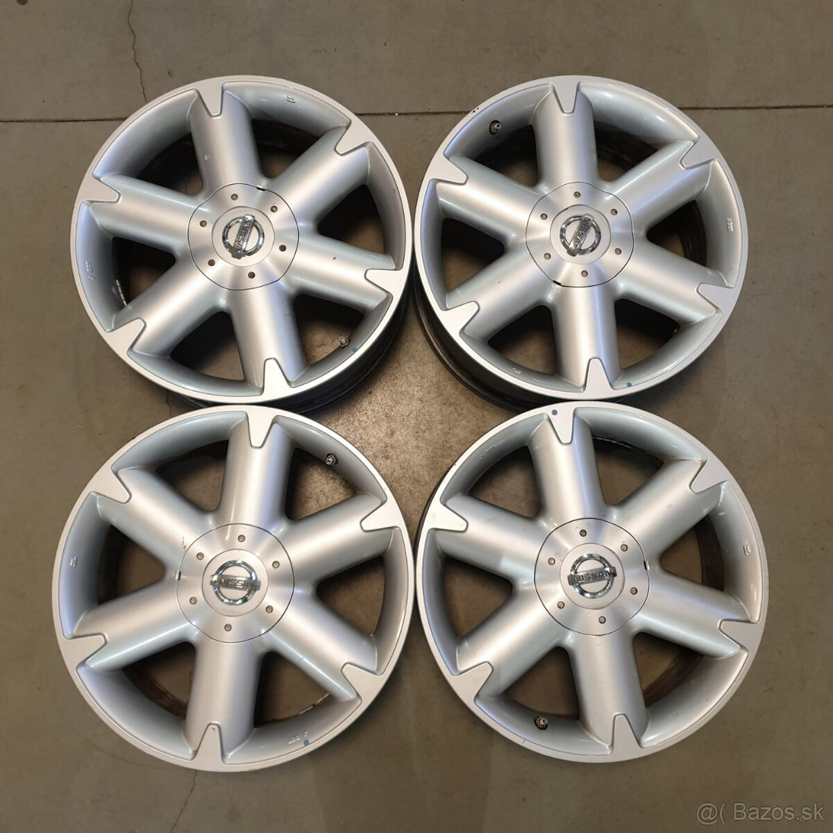 NISSAN disky 5x114,3 R18 7,5J ET35