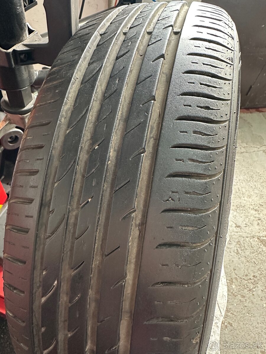 195/60 R16