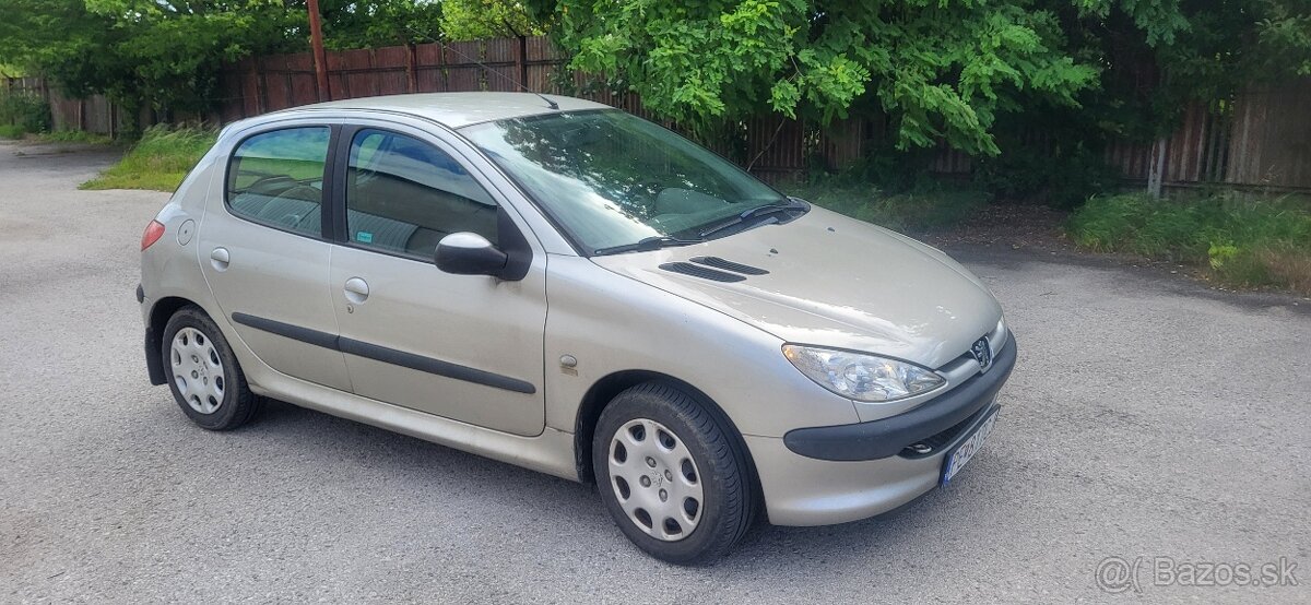 Peugeot 206