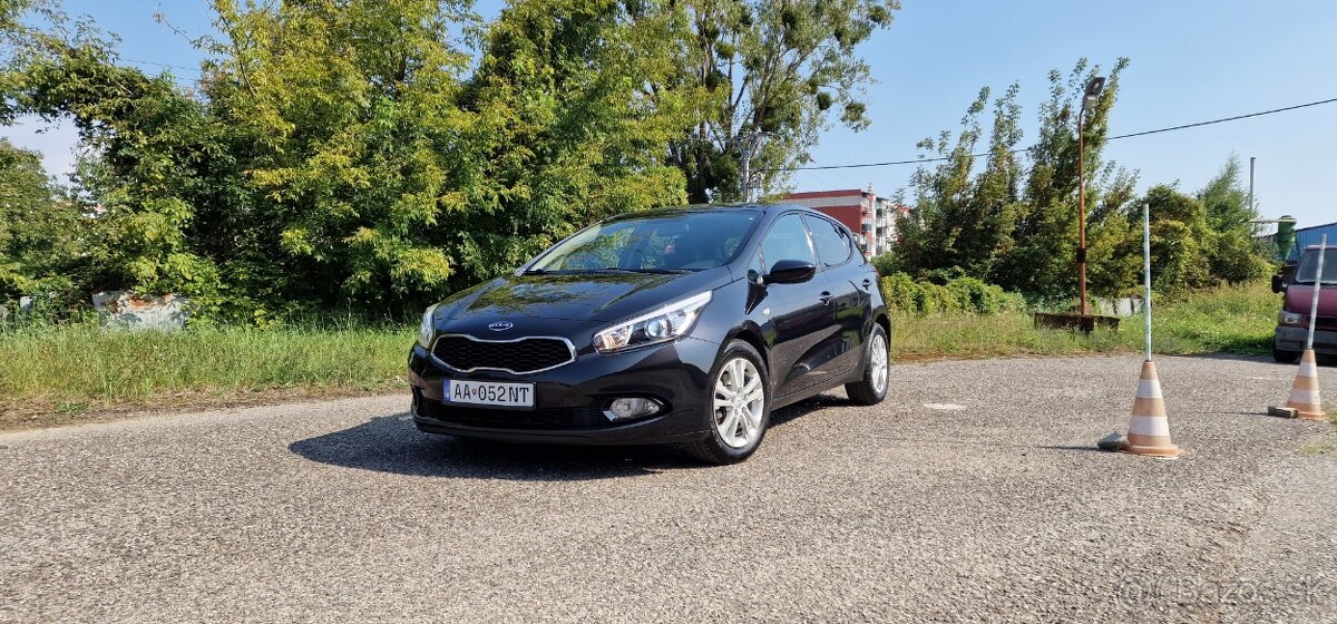 KIA Ceed 73kw benzín 2013 6 stupňový manuál