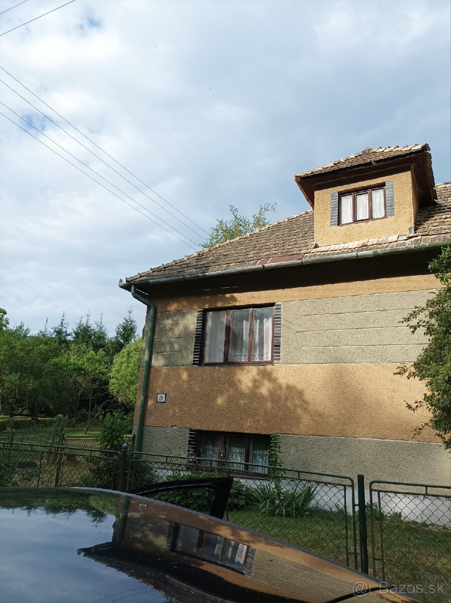 Starší rodinný dom s veľkou záhradou, vhodný na chalupu